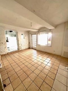 /international/fr/lansargues-languedoc-roussillon-310119358506/