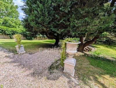 /international/fr/aumale-upper-normandy-310101378594/?lang=en