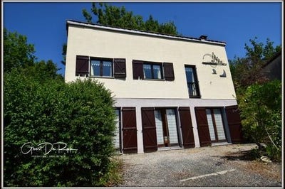 /international/fr/quillan-languedoc-roussillon-310101382439/