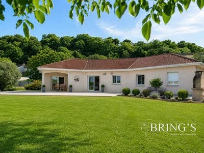 /international/fr/tullins-rhone-310108843506/