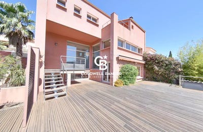 /international/fr/banyuls-sur-mer-languedoc-roussillon-310100604921/?lang=en