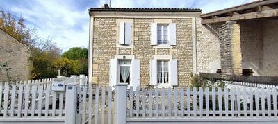/international/fr/poursay-garnaud-charente-310106548009/