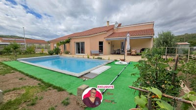 /international/fr/neschers-auvergne-310120031907/