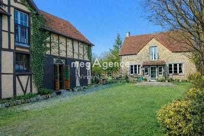 /international/fr/saint-georges-de-rouelley-la-basse-normandie-310108136824/