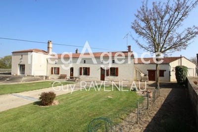 /international/fr/doue-en-anjou-pays-de-la-loire-120098234441/