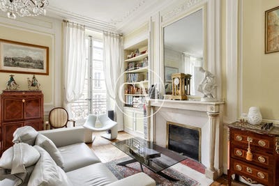 /international/fr/versailles-ile-de-france-310108788709/