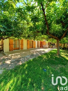 /international/fr/la-tour-sur-orb-languedoc-roussillon-310098169579/