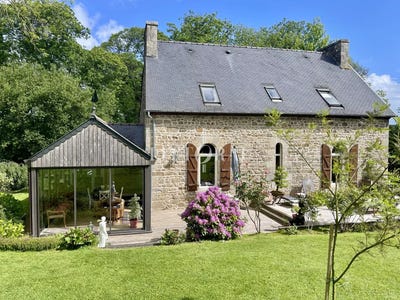 /international/fr/ploubezre-brittany-310108994660/