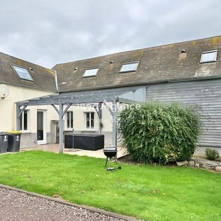 /international/fr/acheux-en-amienois-picardie-310106116678/