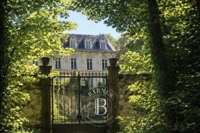 /international/fr/neronde-sur-dore-auvergne-310100603947/