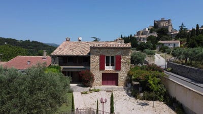 /international/fr/le-barroux-provence-alpes-cote-d-azur-310101156657/?lang=zh-cn