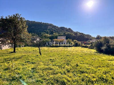 /international/fr/robion-provence-alpes-cote-d-azur-310119568243/