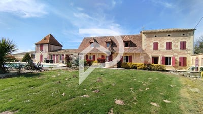 /international/fr/lamonzie-saint-martin-aquitaine-310099841276/