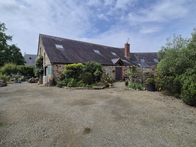 /international/fr/saint-aubin-du-cormier-brittany-310108043164/