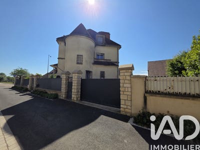 /international/fr/coulanges-sur-yonne-burgundy-310107970606/