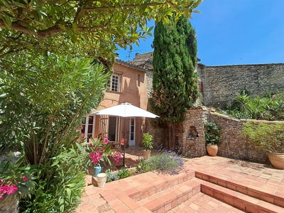 /international/fr/anduze-languedoc-roussillon-310109228615/