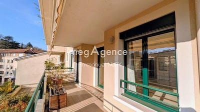 /international/fr/charbonnieres-les-bains-rhone-310106138773/