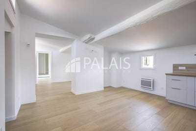 /international/fr/nice-provence-alpes-cote-d-azur-310120023401/