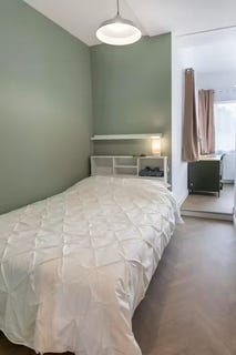 /international/fr/rue-des-roses-bron-rhone-310108419534/