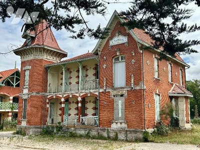 /international/fr/24-bd-de-lamelie-soulac-sur-mer-aquitaine-310100599294/
