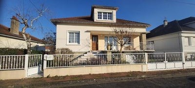 /international/fr/chatellerault-charente-120097206153/