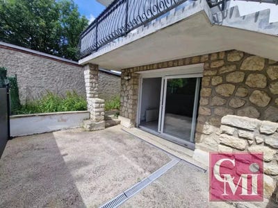 /international/fr/breuillet-charente-310109206397/