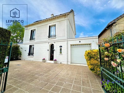 /international/fr/villers-cotterets-picardie-310107948875/