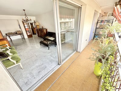 /international/fr/nice-provence-alpes-cote-d-azur-310108527257/