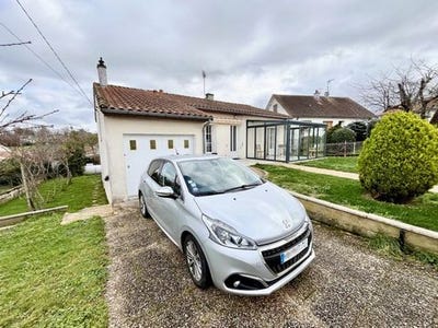 /international/fr/l-isle-jourdain-charente-310106249835/
