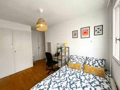 /international/fr/rue-challemel-lacour-lyon-rhone-310105240709/