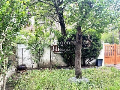 /international/fr/stains-ile-de-france-310108650318/