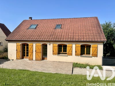 /international/fr/courtois-sur-yonne-burgundy-310108481065/