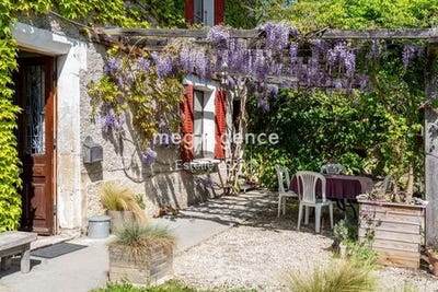 /international/fr/moye-rhone-310108731616/