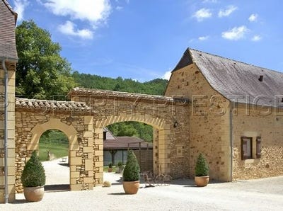 /international/fr/saint-leon-sur-vezere-aquitaine-120093499478/?lang=zh-cn