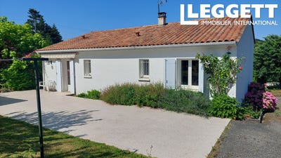 /international/fr/dignac-auvergne-310100432312/