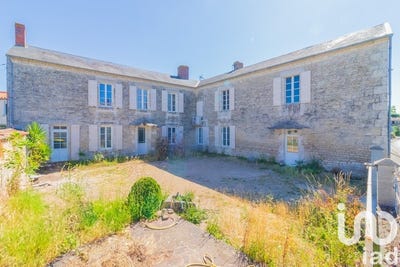 /international/fr/nalliers-pays-de-la-loire-310100537427/