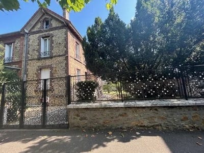 /international/fr/21bis-allee-des-hetres-le-raincy-ile-de-france-310101949871/