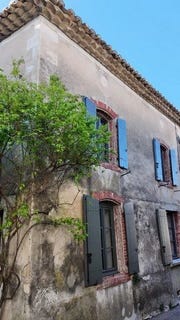 /international/fr/buisson-provence-alpes-cote-d-azur-310106779721/