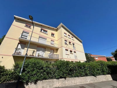 /international/fr/toulouse-midi-pyrenees-310100960375/?lang=en
