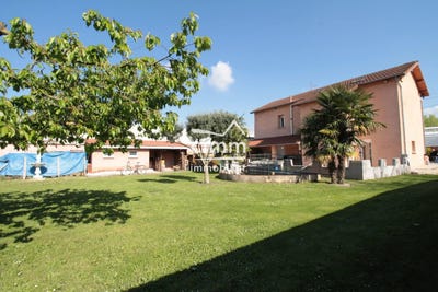 /international/fr/la-cote-saint-andre-rhone-310099622614/
