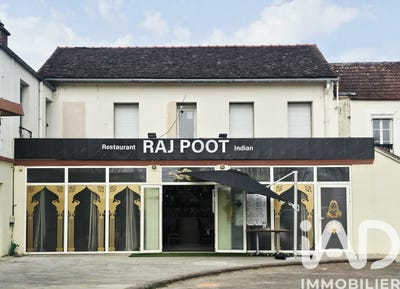 /international/fr/joigny-burgundy-310106460588/