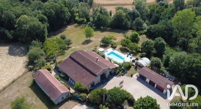 /international/fr/vouvant-pays-de-la-loire-310108866298/