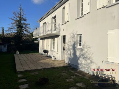 /international/fr/pompaire-charente-310104533057/