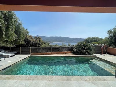 /international/fr/calcatoggio-corsica-310097922595/