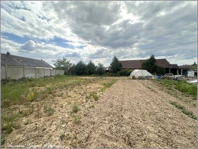 /international/fr/courville-sur-eure-centre-val-de-loire-310099915834/