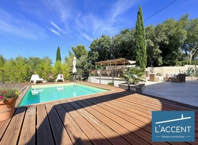 /international/fr/nimes-languedoc-roussillon-310108944453/?lang=it