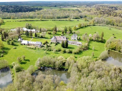 /international/fr/charleville-mezieres-ardennes-310108430678/