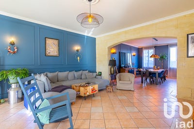 /international/fr/villegouge-aquitaine-310097817598/