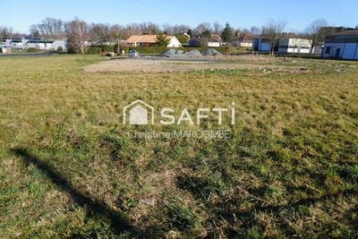 /international/fr/jumilhac-le-grand-aquitaine-310104007204/