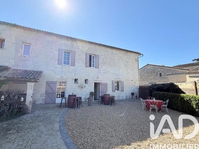 /international/fr/saint-romain-la-virvee-aquitaine-310107175499/